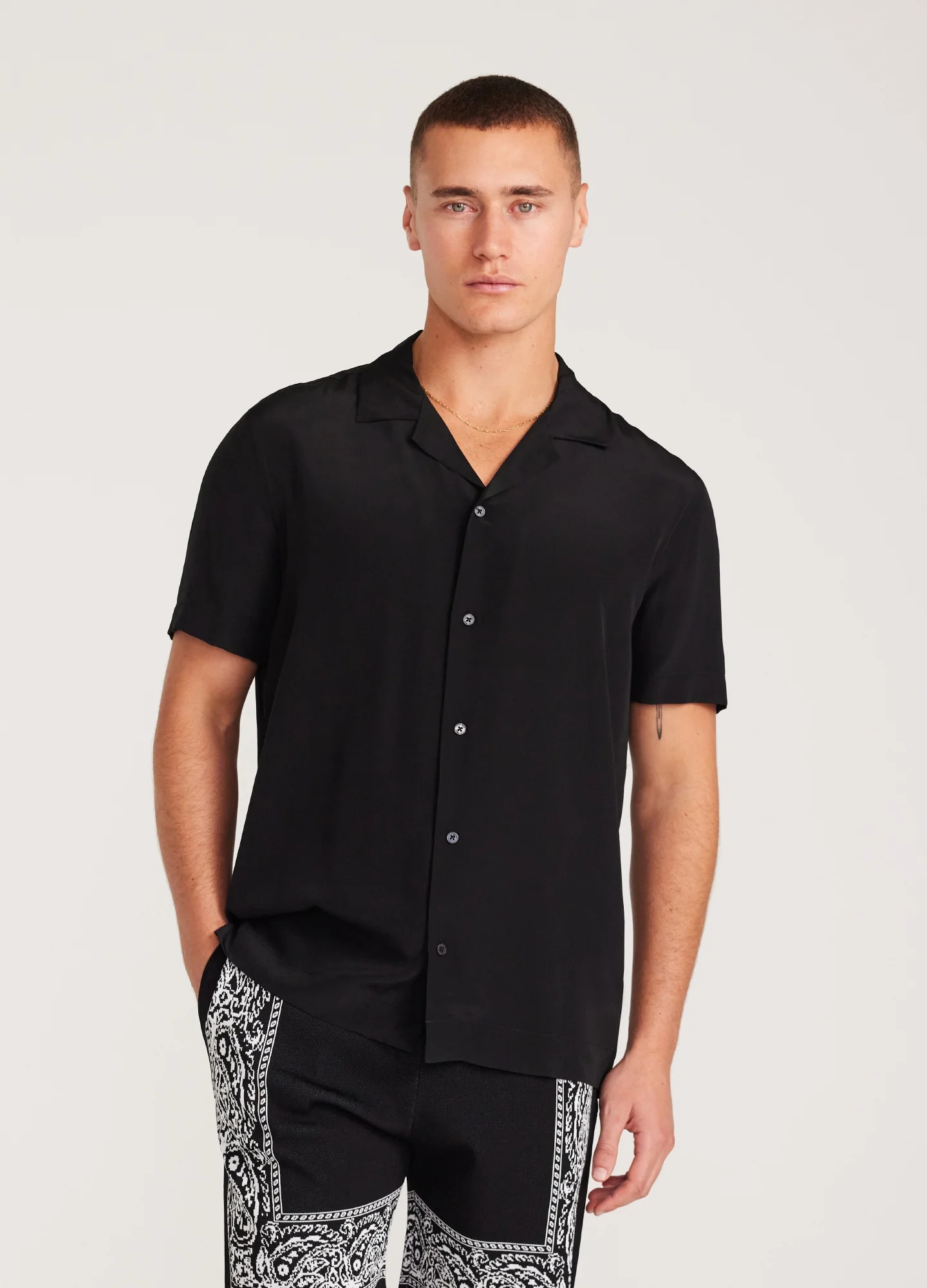 Camp Collar Silk Shirt Black - Image 3