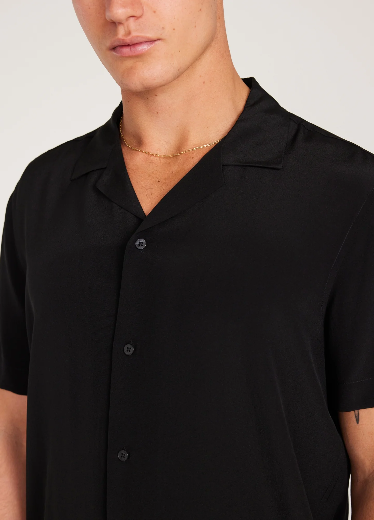 Camp Collar Silk Shirt Black - Image 4