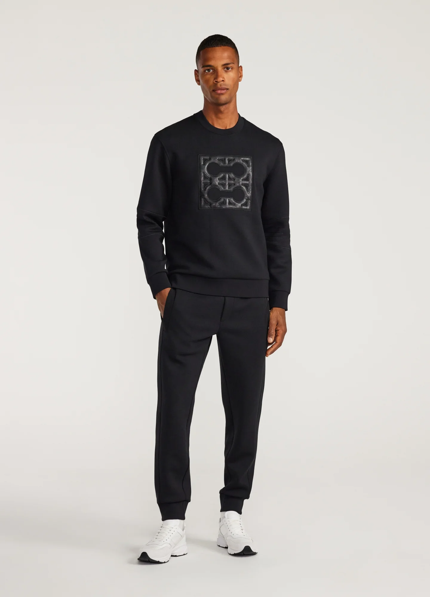 Contrast Trim Sweatpants Black - Image 3
