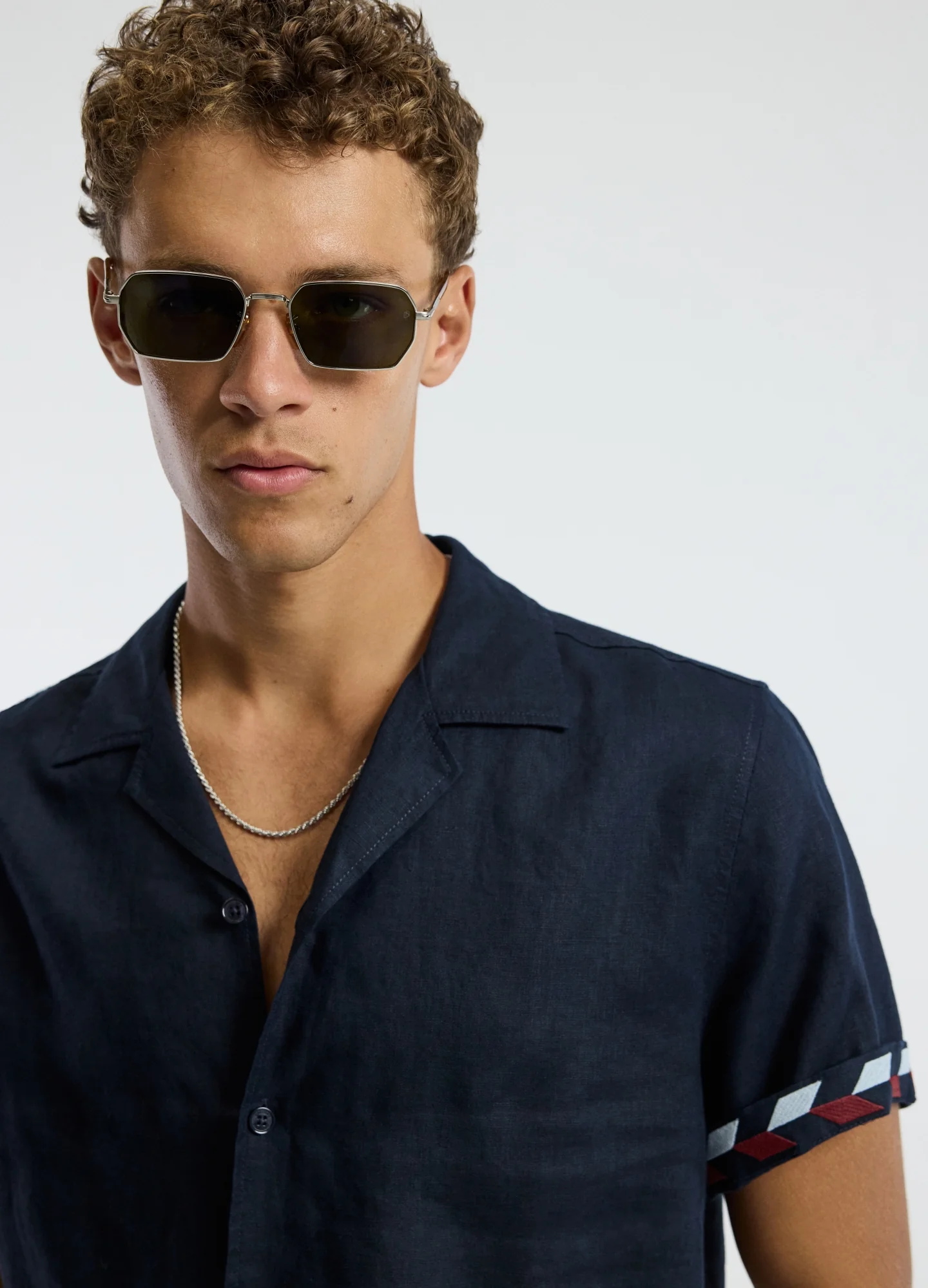 Cuff Detail Short Sleeved Linen Shirt Navy - Image 4