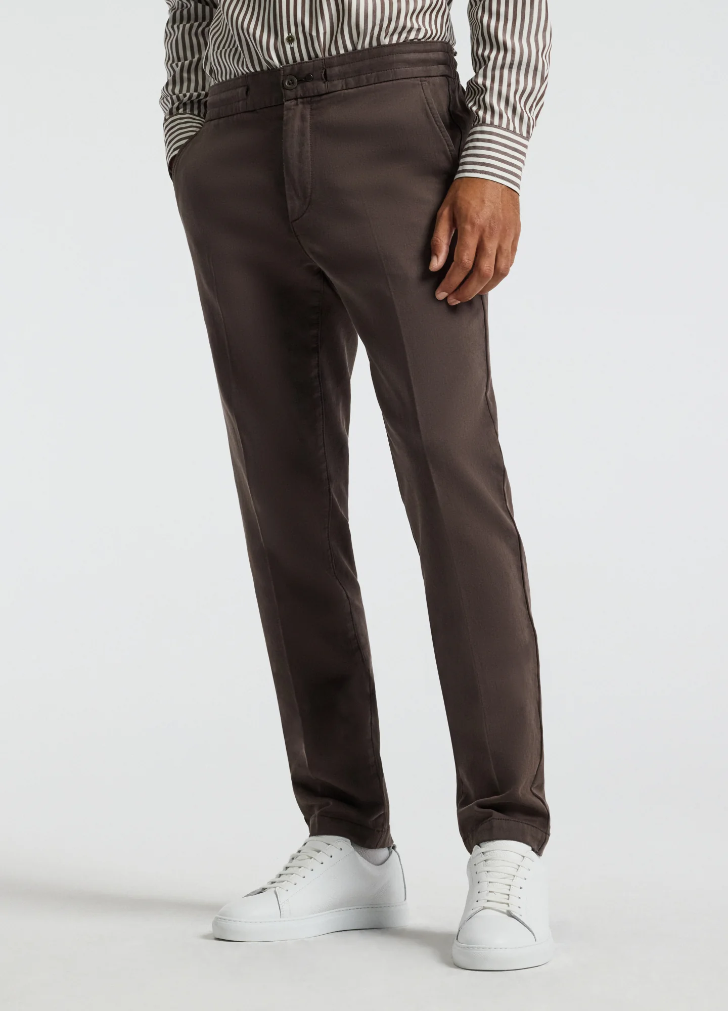 Dobby Denim Drawstring Pants Mocha - Image 3