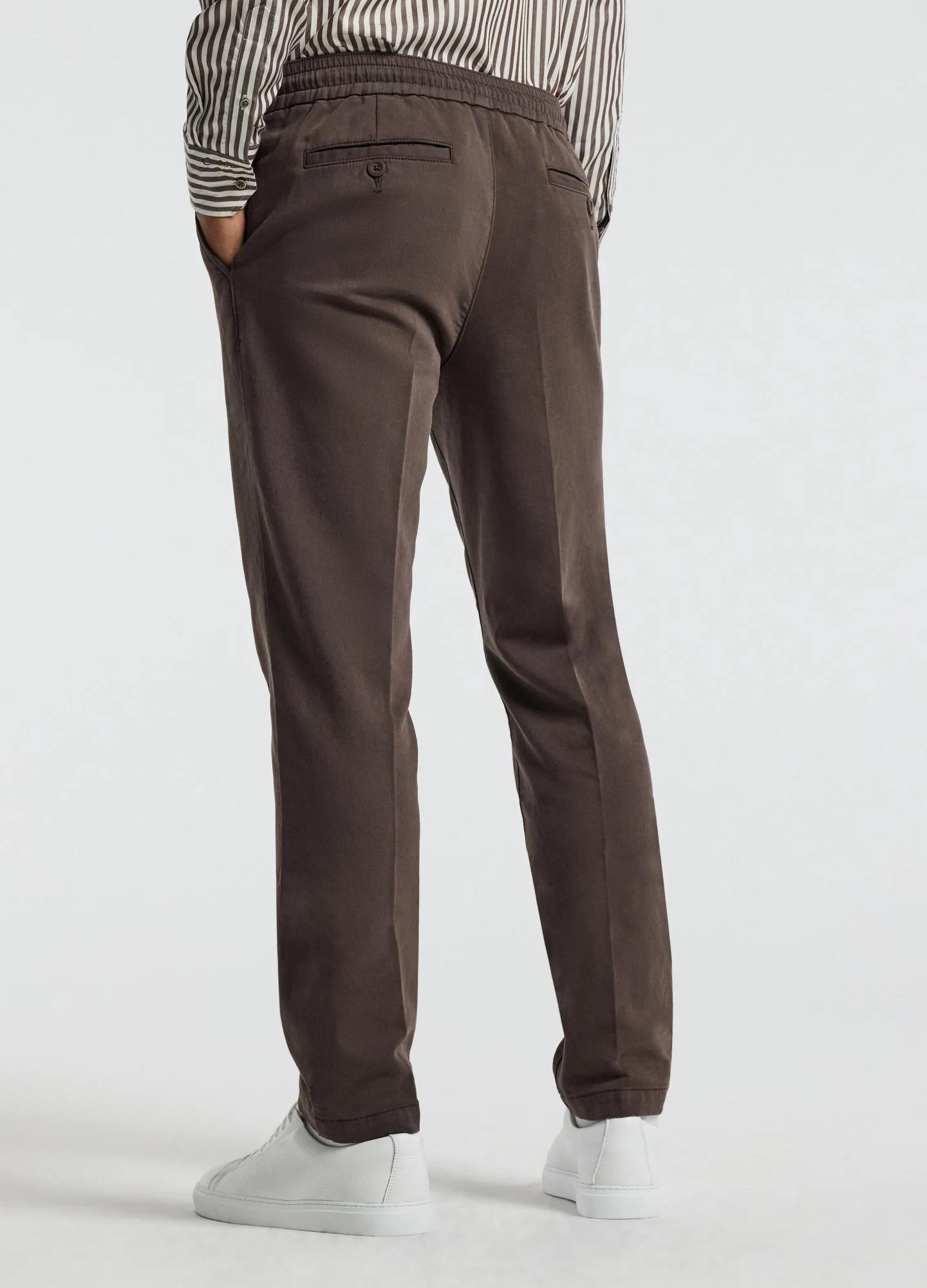 Dobby Denim Drawstring Pants Mocha - Image 5