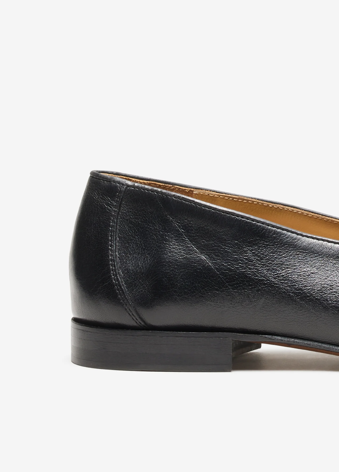 Double C Loafer Black - Image 3