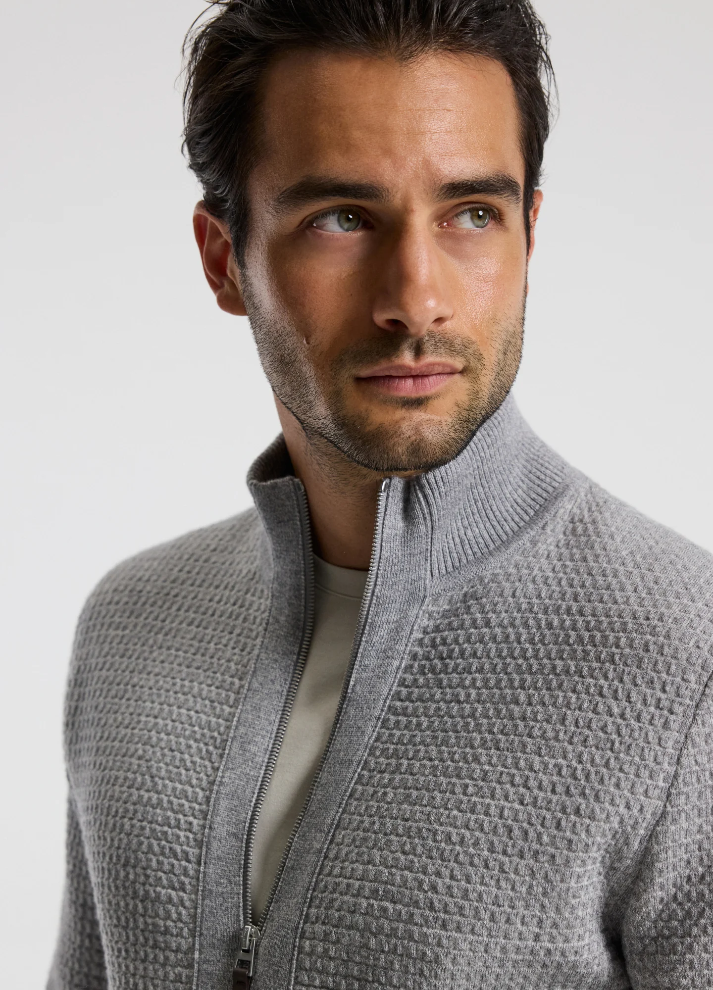 Geometric Jacquard Cardigan Grey - Image 4