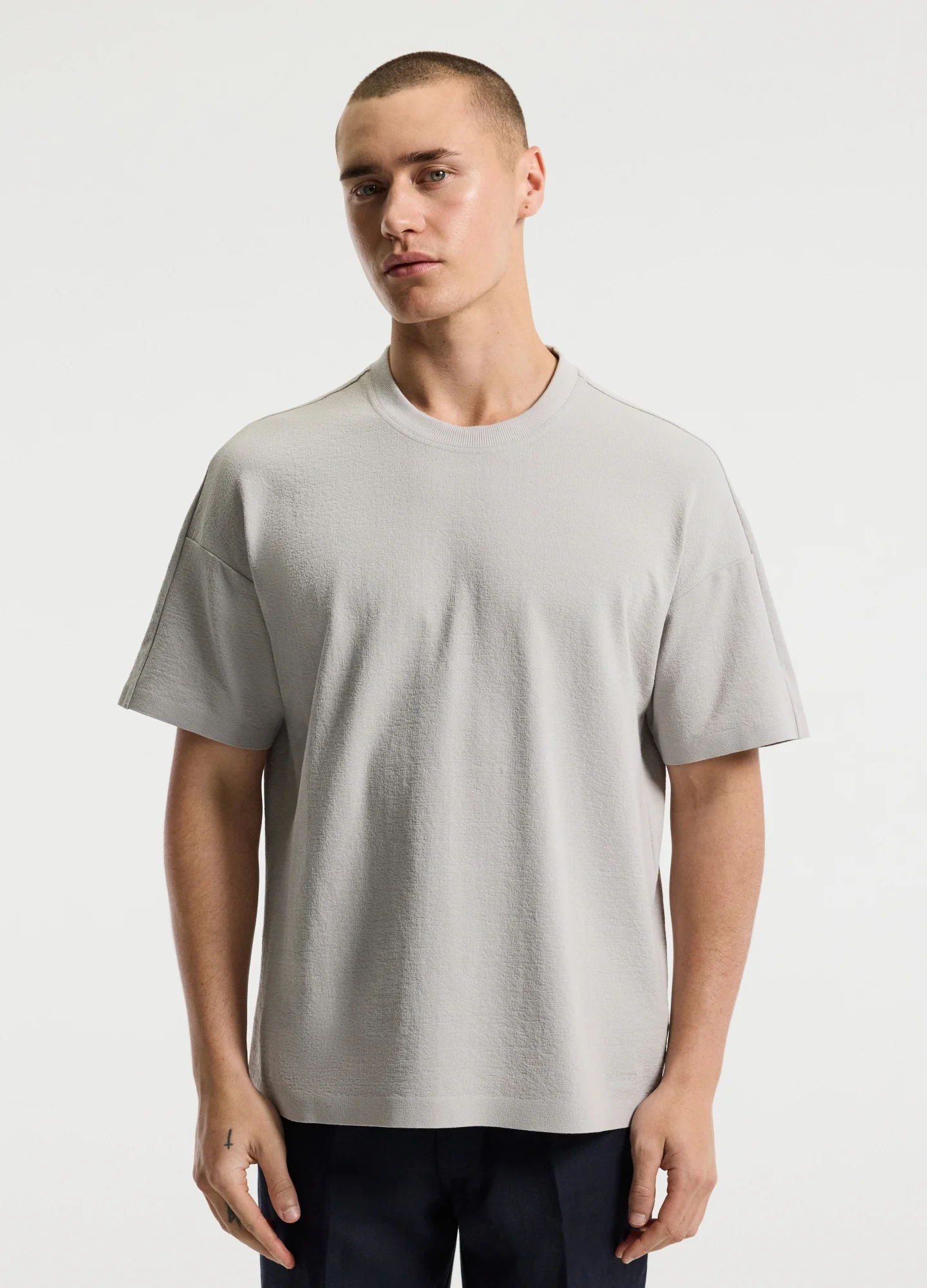 Loose Fit Crepe T-shirt Light Grey - Image 3