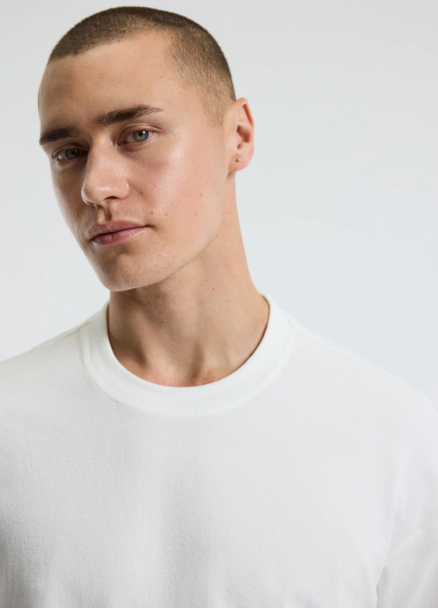 Loose Fit Crepe T-shirt White - Image 4