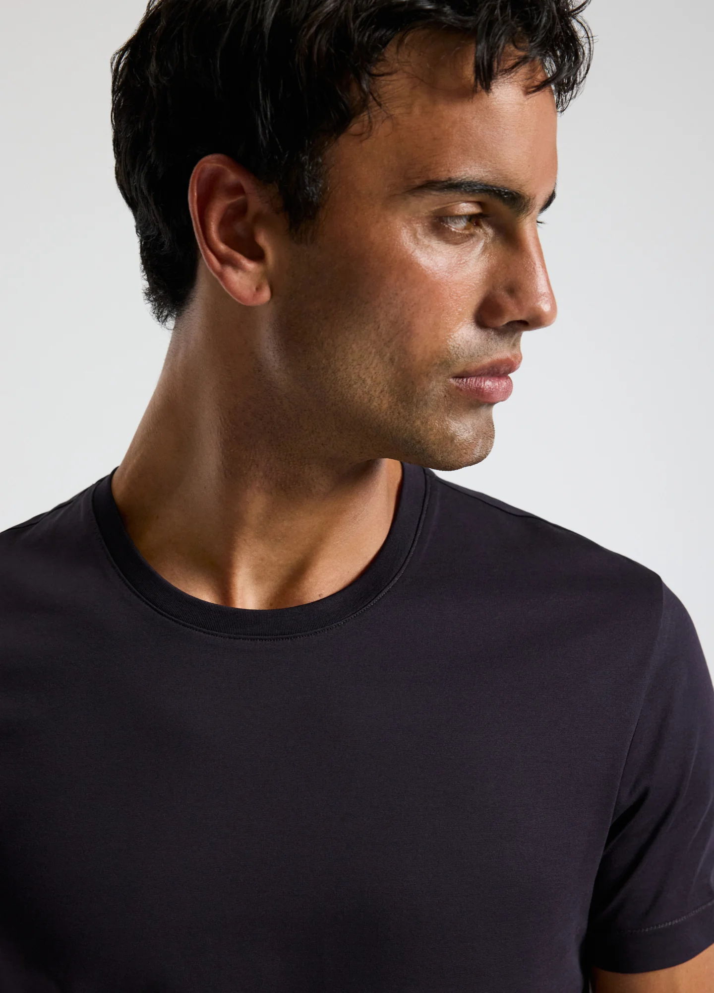 Mercerised Crew Neck T-shirt Currant - Image 4