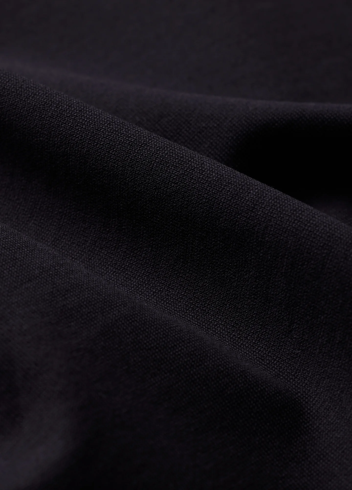 Mercerised Crew Neck T-shirt Currant - Image 6