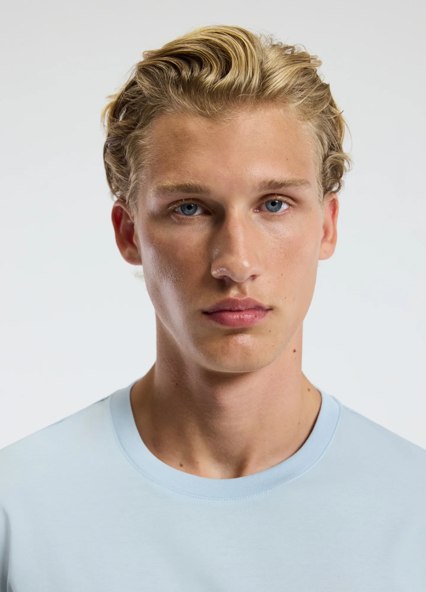 Mercerised Crew T-shirt Pale Blue - Image 4