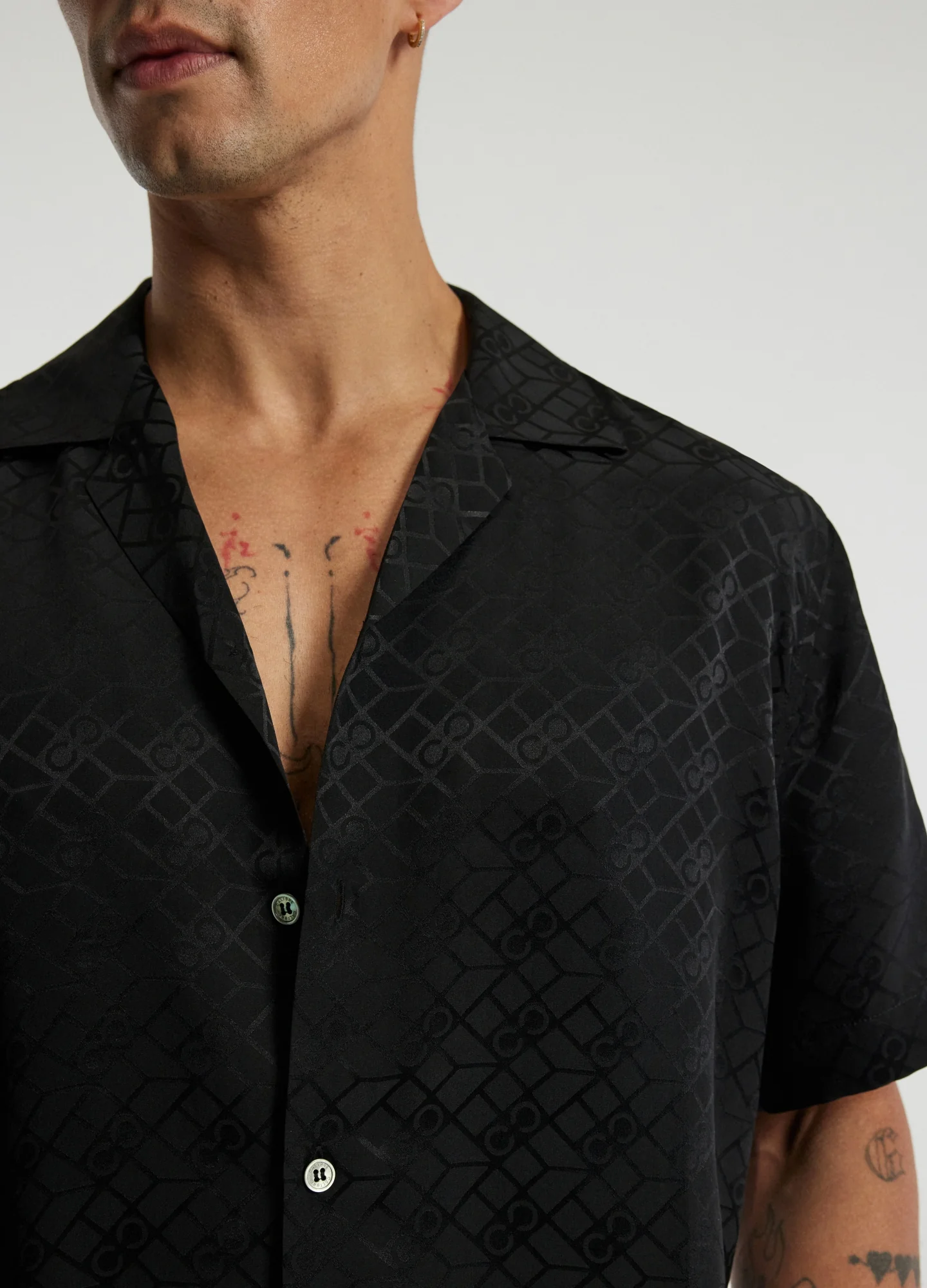 Monogram Silk Short Sleeved Shirt Black - Image 4