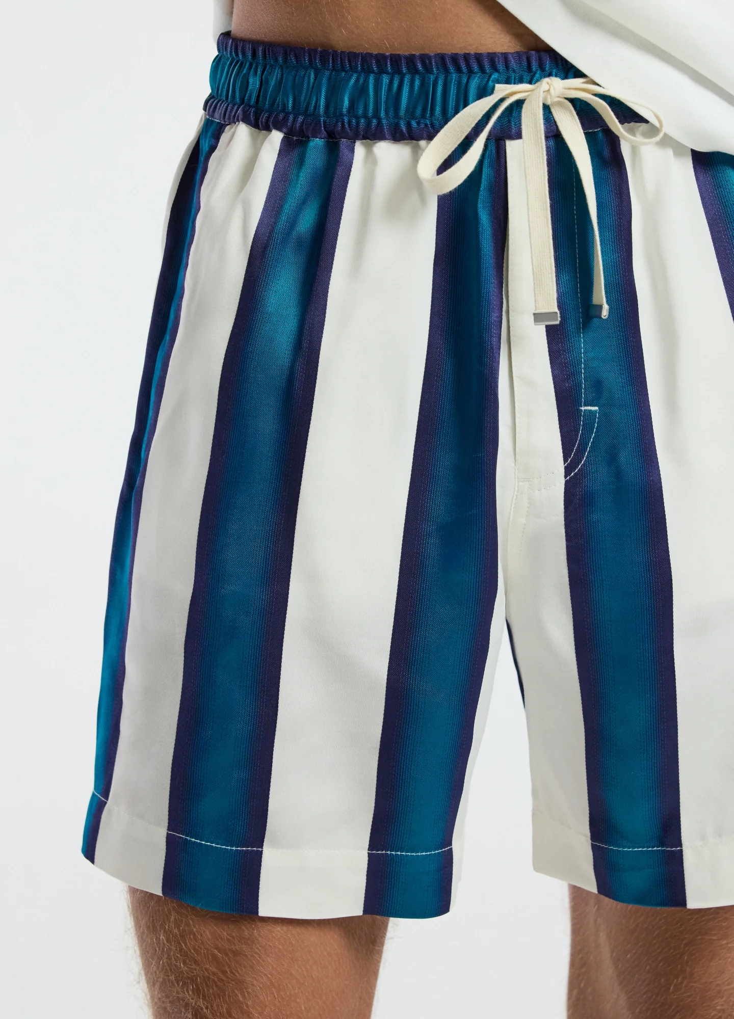 Ombre Stripe Shorts Pacific - Image 4