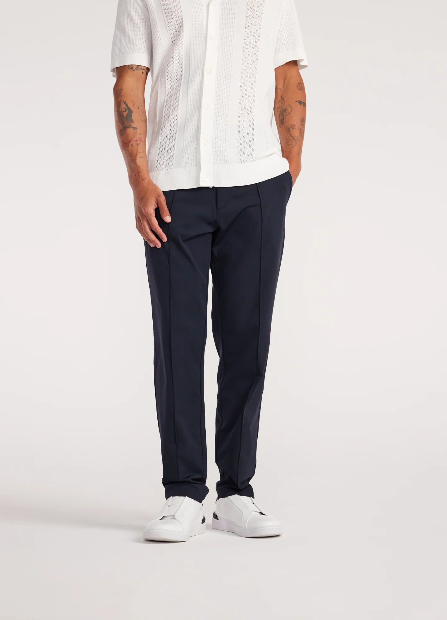 Performance Pintucked Pants Navy - Image 3