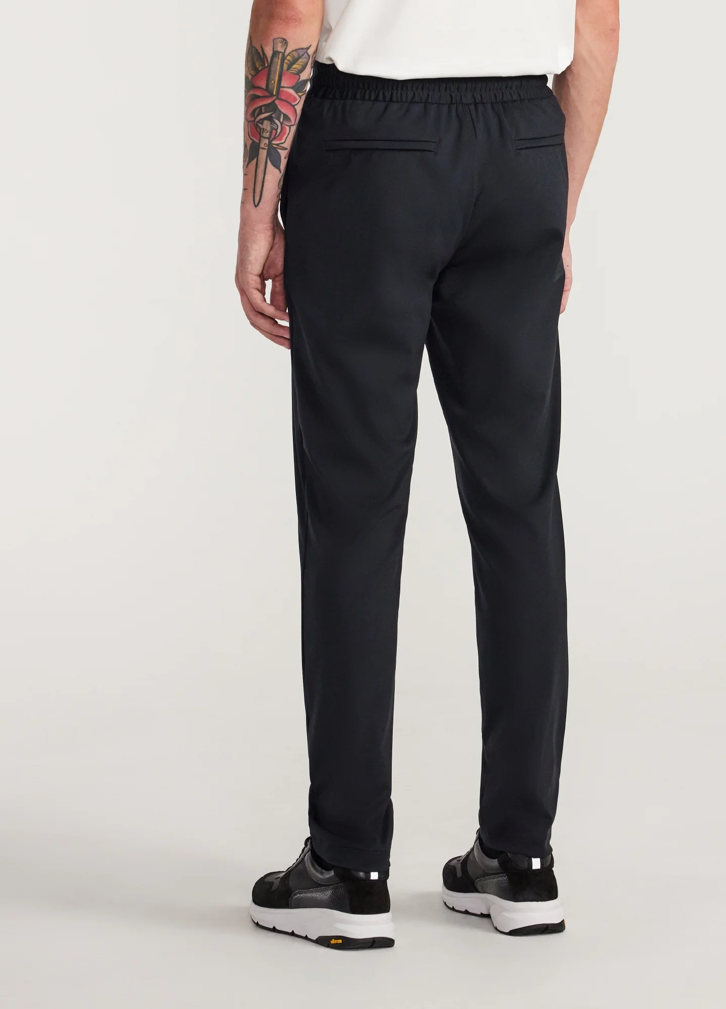 Performance Pintucked Pants Black - Image 5