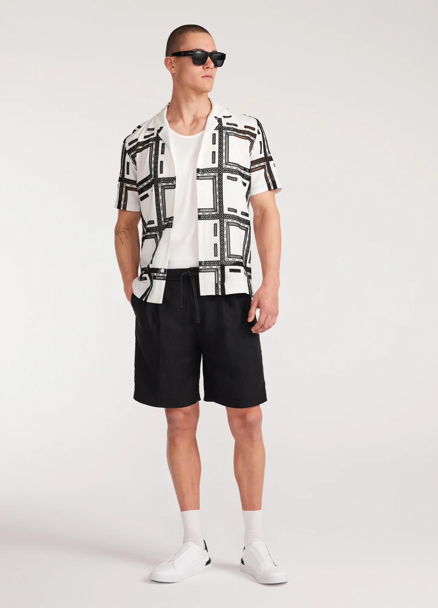Relaxed Drawstring Shorts Black - Image 2