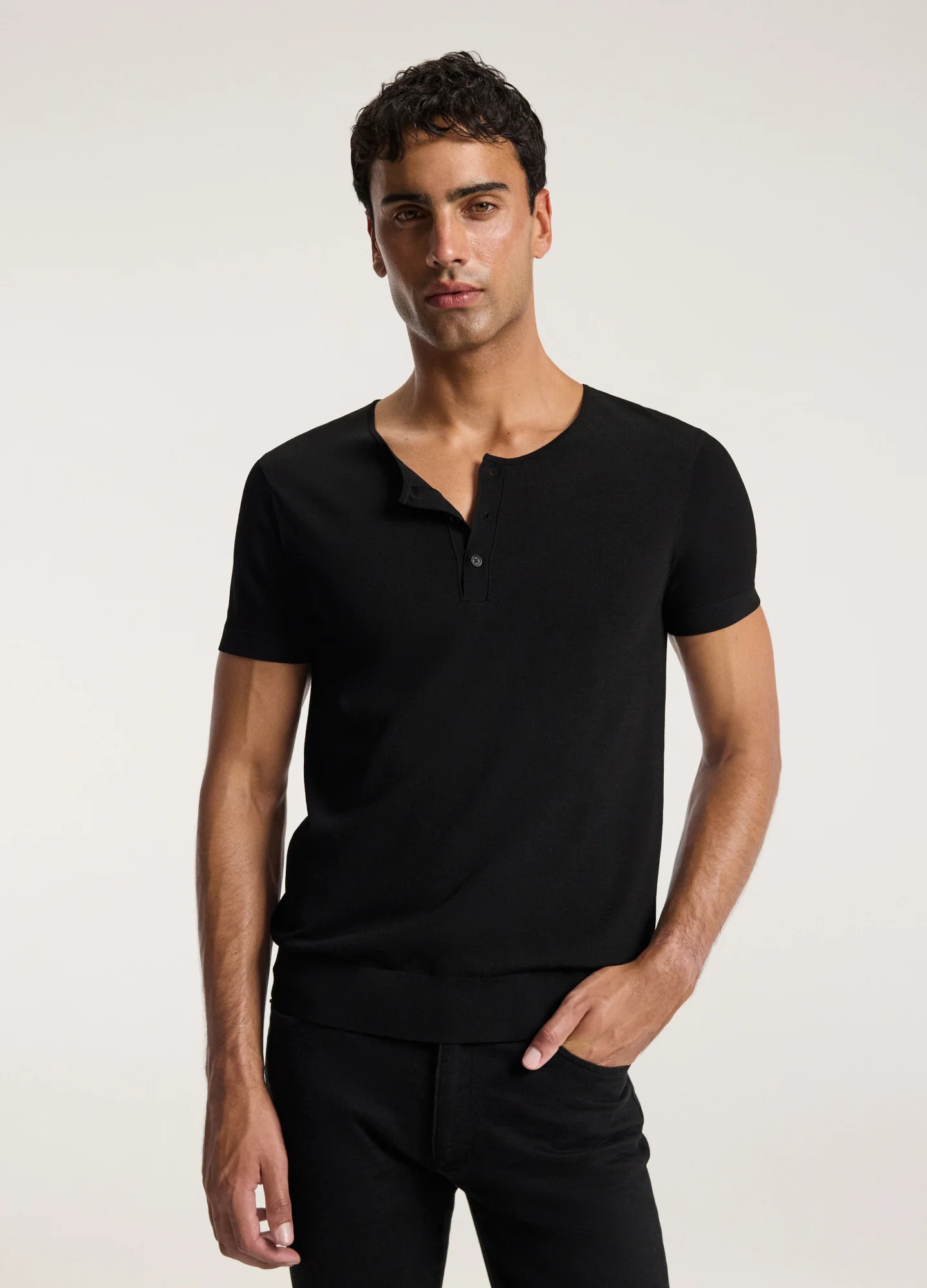Short Sleeve Tech Henley Black - Image 3