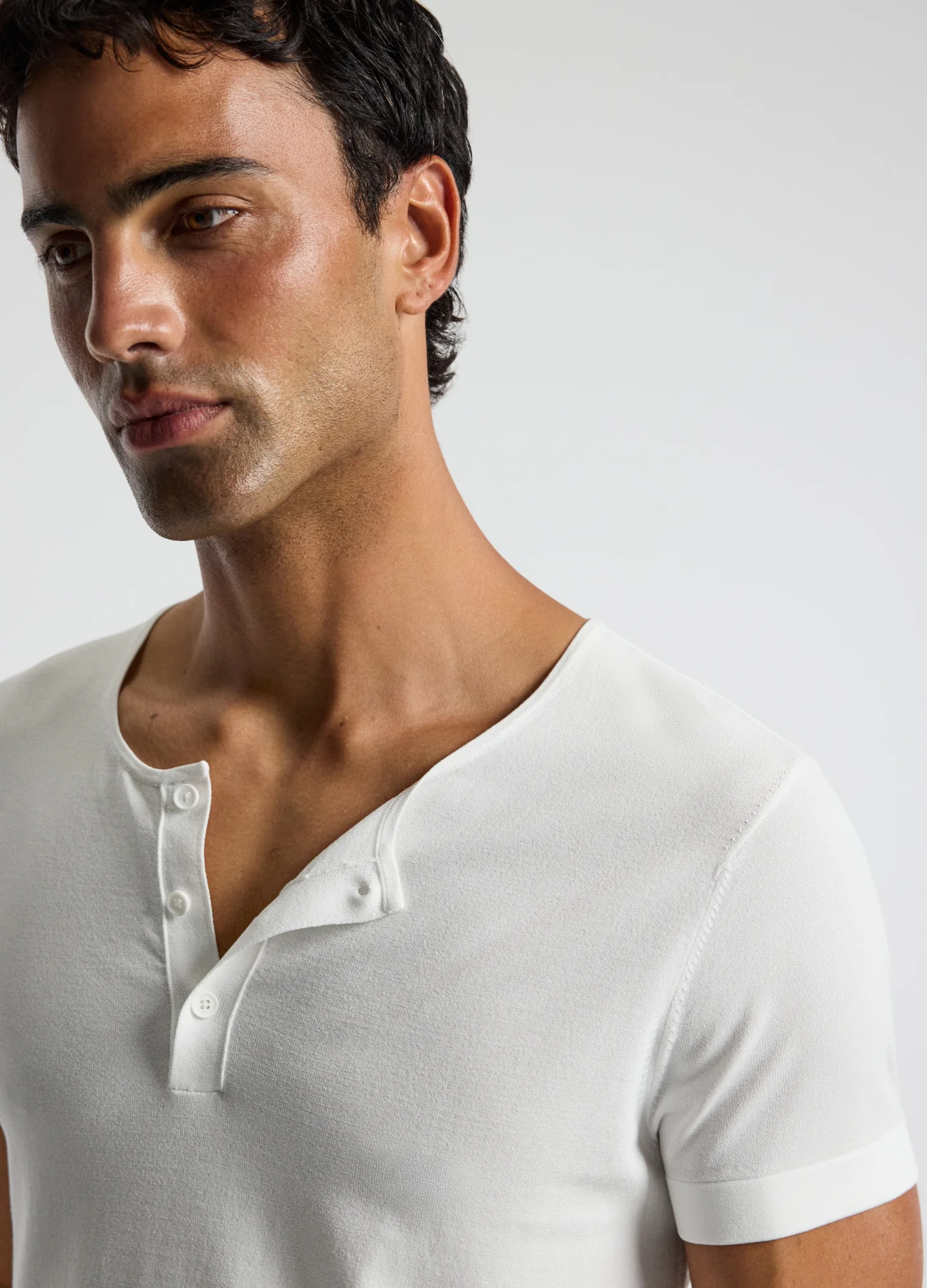 Short Sleeve Tech Henley Ivory - Image 4