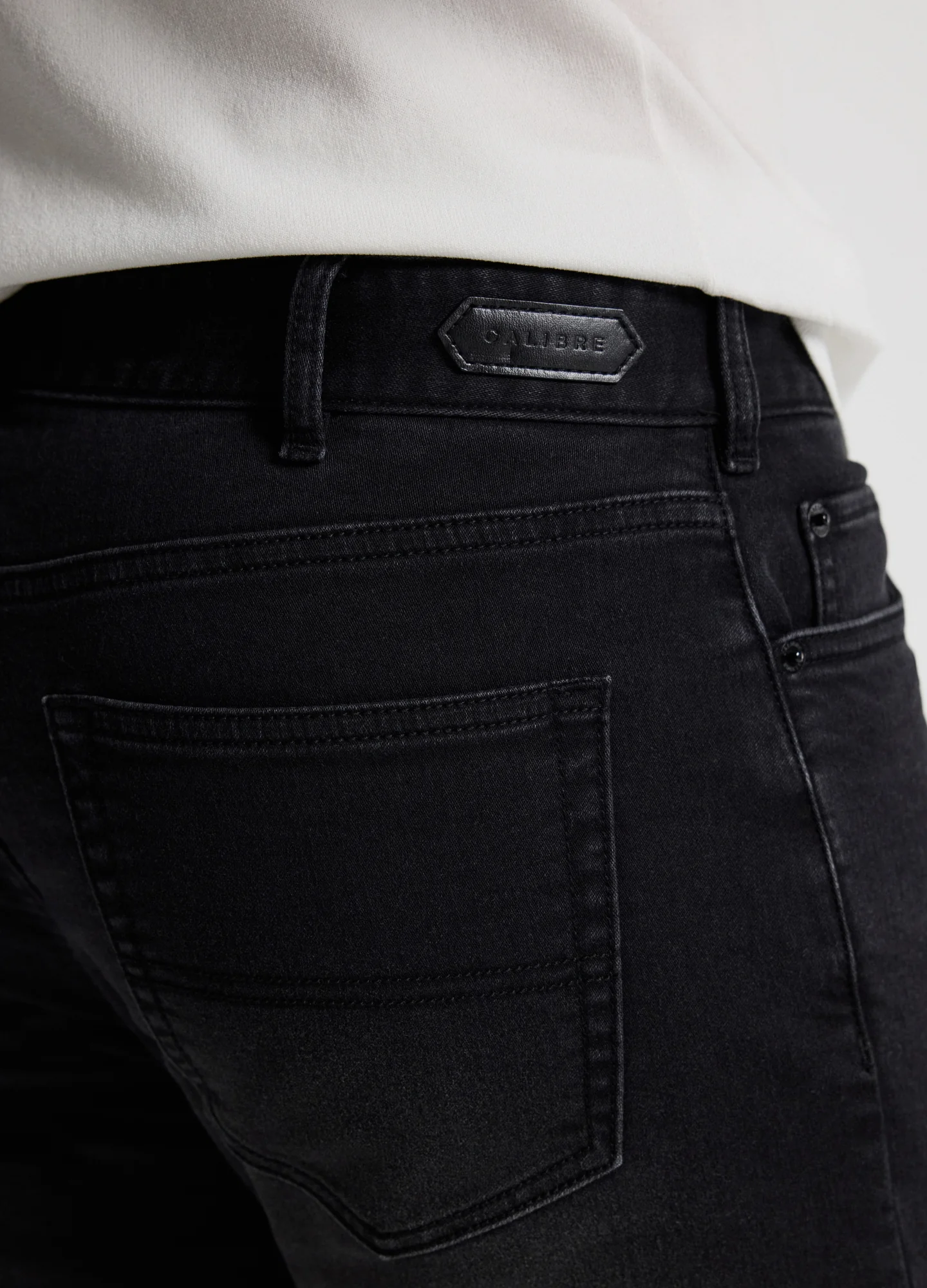 Slim Fit Dobby Denim Jeans Black Carbon - Image 4
