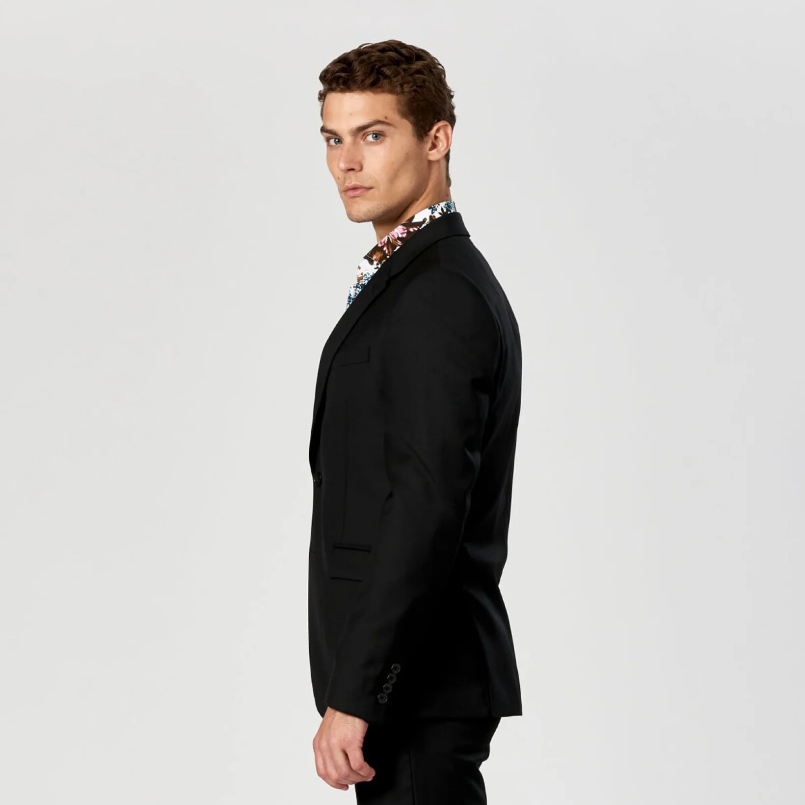 Slim-Fit Wool Suit Jacket Black - Image 4