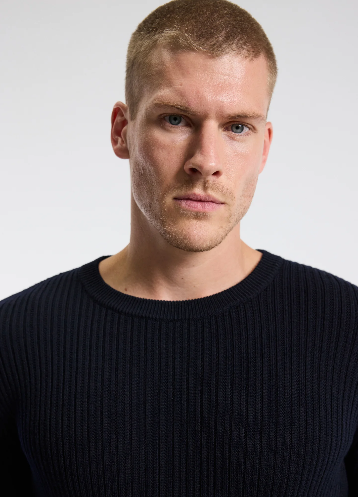 Slim Merino Wool Rib Sweater Navy - Image 4