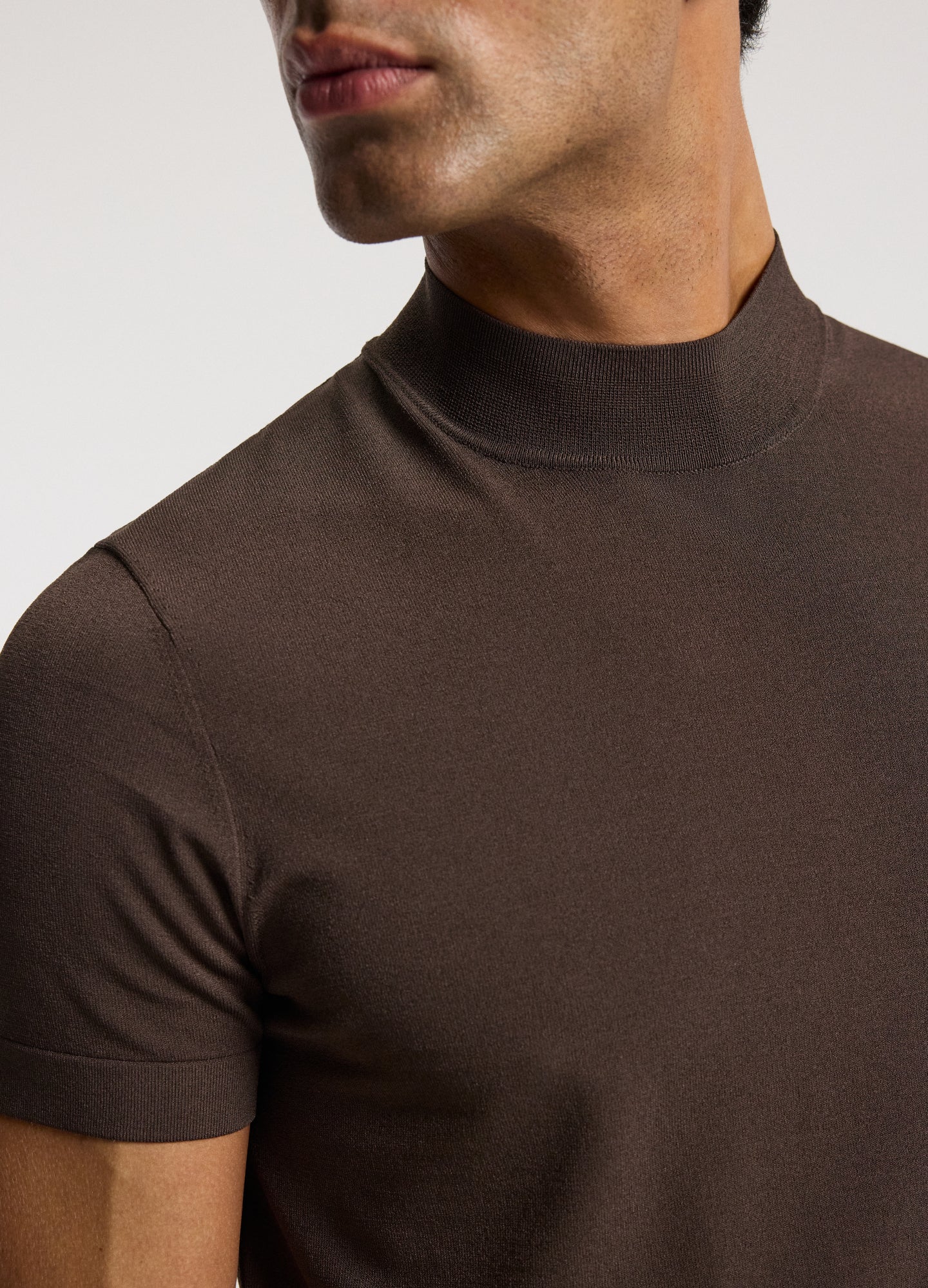 Slim Tech Knit T-shirt Mocha - Image 4