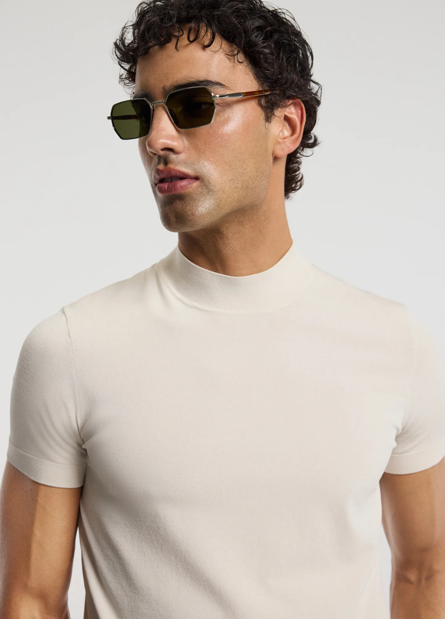 Slim Tech Knit T-shirt Parchment - Image 4