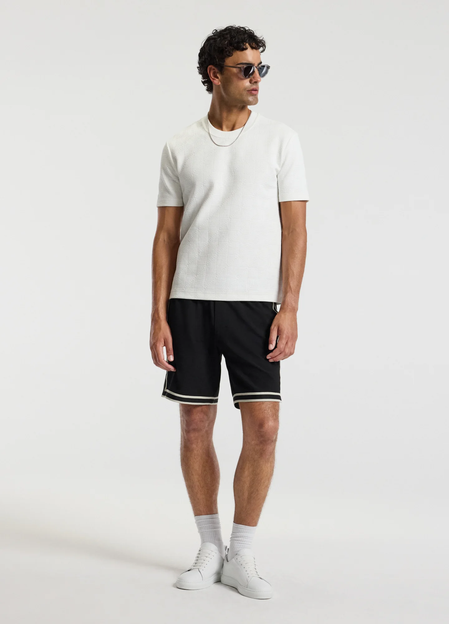 Stripe Trim Textured Shorts Black - Image 2
